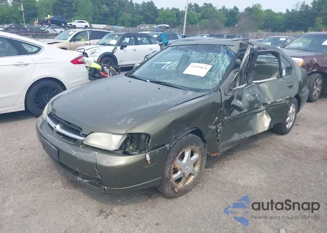 1998 Nissan Altima Gle/Gxe/Se/Xe z USA, uszkodzony, nr VIN 1N4DL01D3WC204802